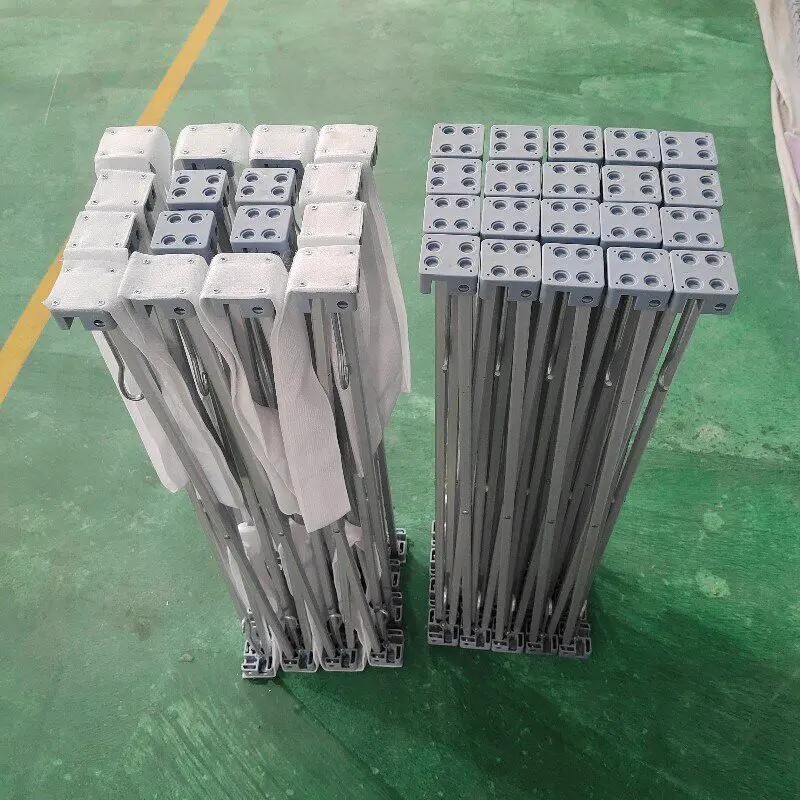 Iššokantis sieninis rėmas